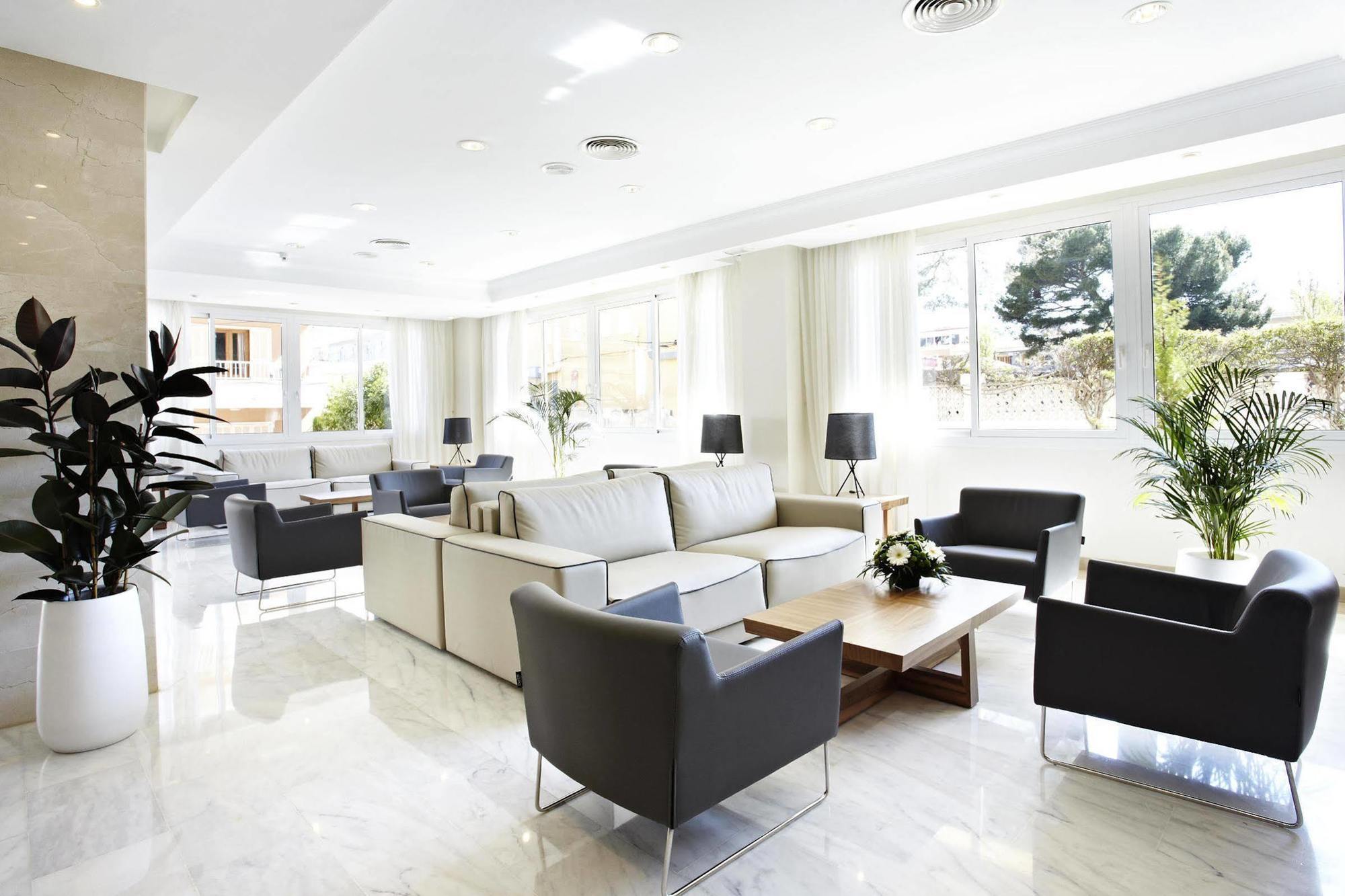 Grupotel Montecarlo กันปิกาฟอร์ต ภายนอก รูปภาพ