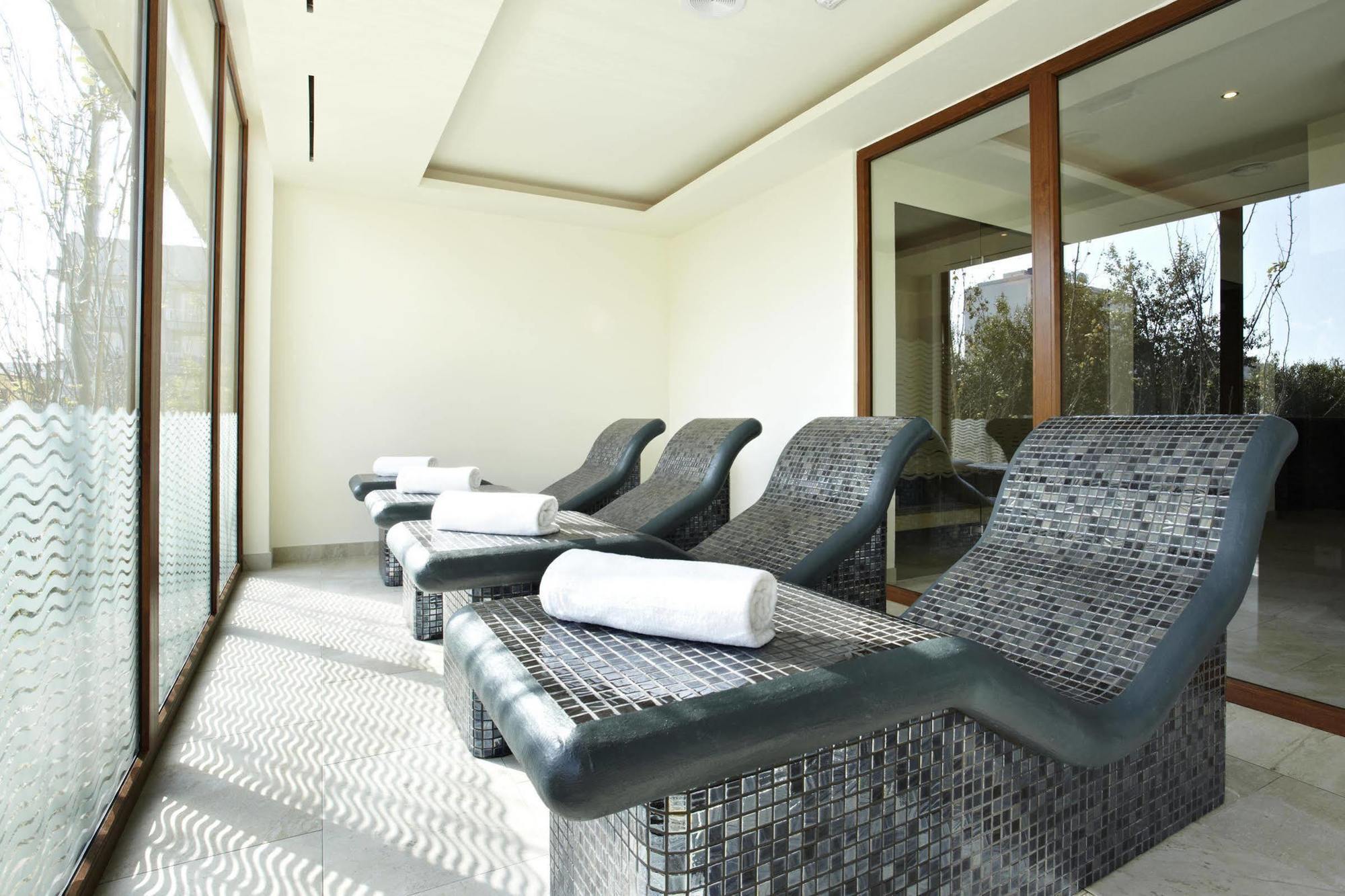 Grupotel Montecarlo กันปิกาฟอร์ต ภายนอก รูปภาพ