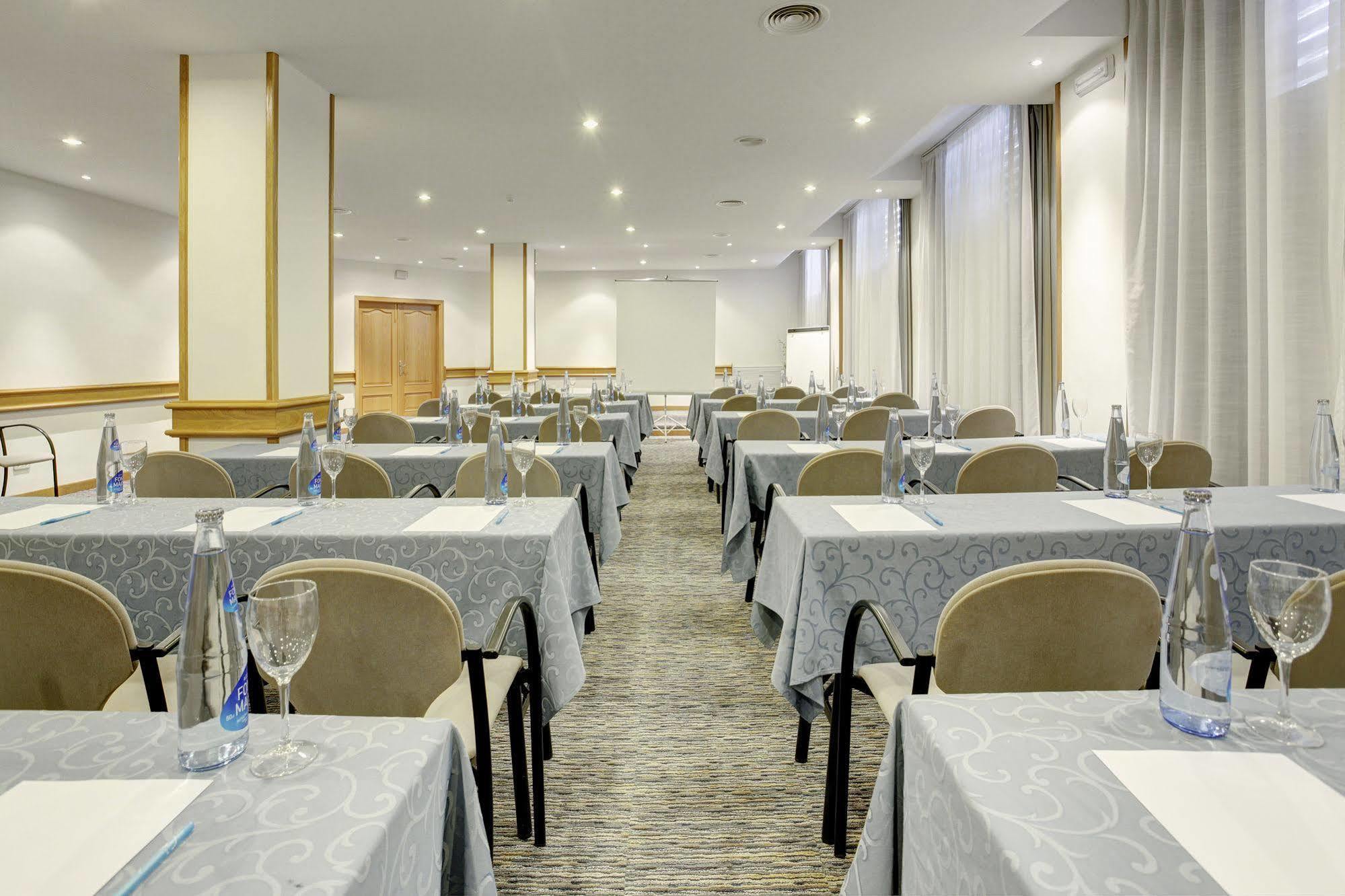 Grupotel Montecarlo กันปิกาฟอร์ต ภายนอก รูปภาพ