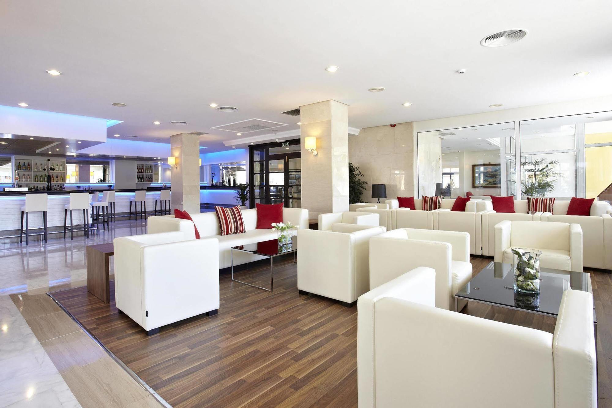 Grupotel Montecarlo กันปิกาฟอร์ต ภายนอก รูปภาพ